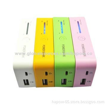Newest Fashion Gift High Quality OEM Universal Power Bank, 2,200/2,600/3,000/4,400/5,200mAh
